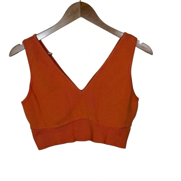House of Harlow 1960 knit cropped Vneck tank top size large - Picture 1 of 3